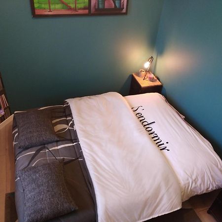 タヴェルニーMaison Familialeアパートメント エクステリア 写真