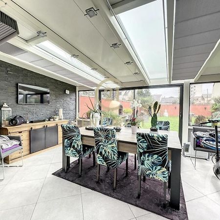タヴェルニーMaison Familialeアパートメント エクステリア 写真